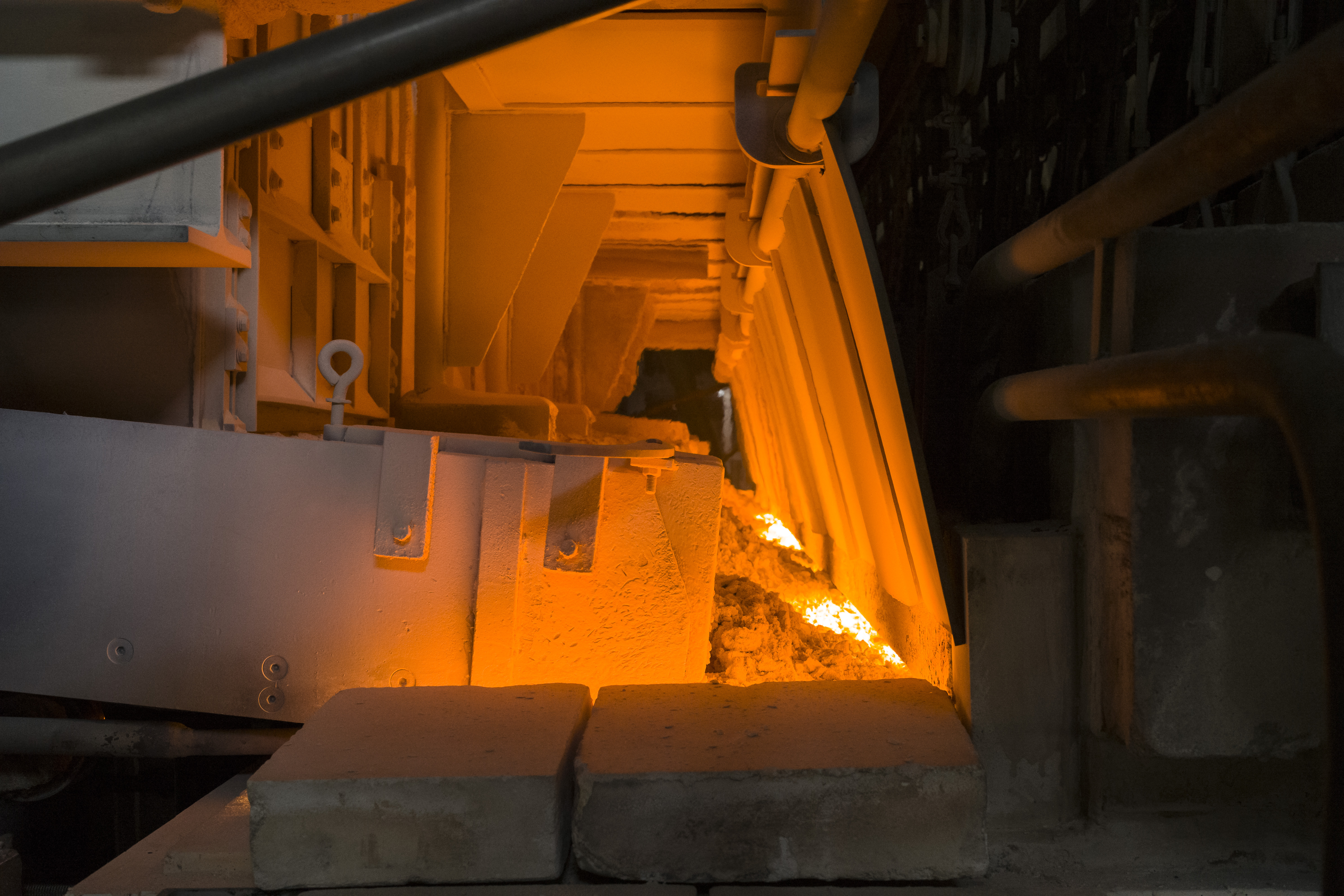 SCOPRI LA PRODUZIONE DEL VETRO FLOAT | Saint-Gobain Glass